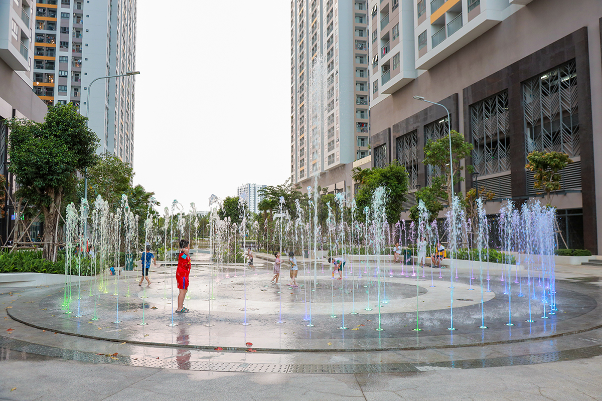 Q7 Saigon Riverside Complex đã bàn giao năm 2022, tạo nên môi trường sống hiện đại cho cư dân với chuỗi tiện ích nội khu bài bản